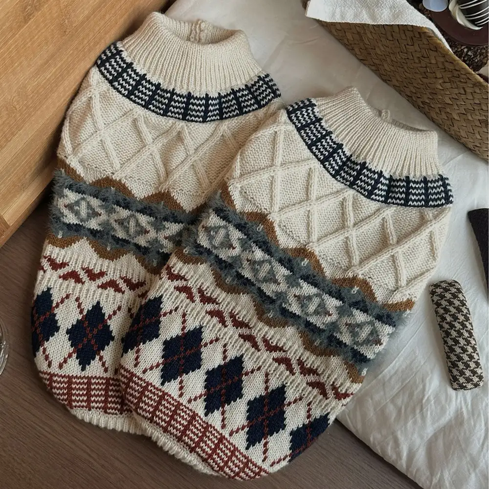 Knitted Fair Isle Diamond Dog Sweater - Image 5