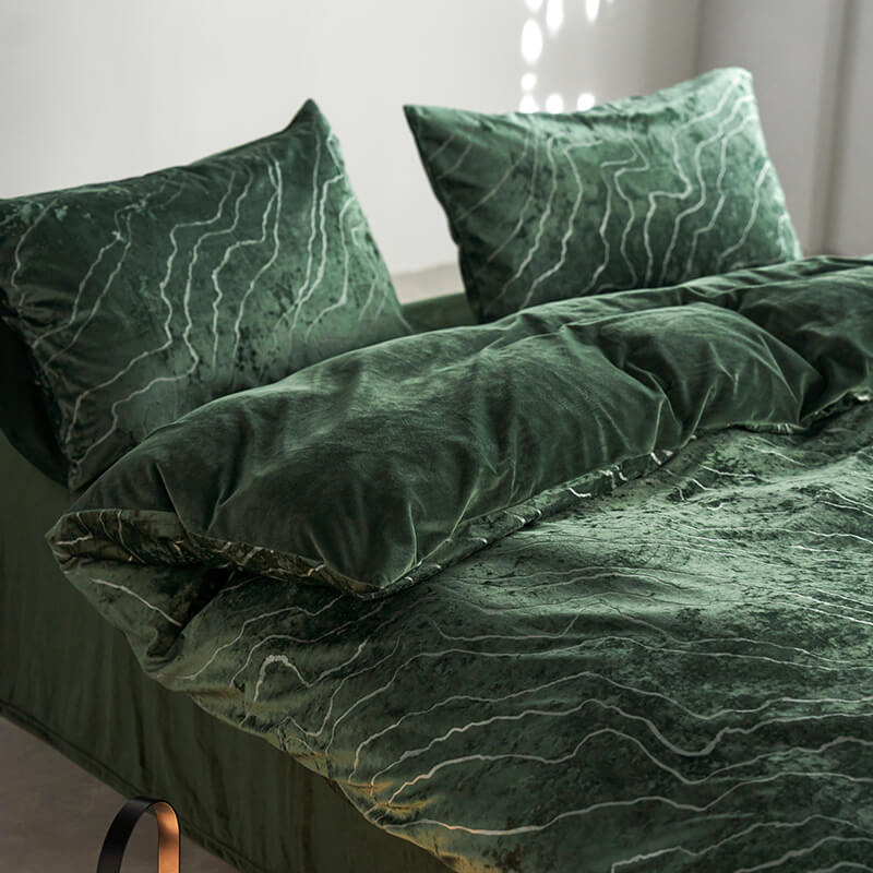 Premium Velvet Soft Anti-Static Suede Bed Sheet Set - Image 4