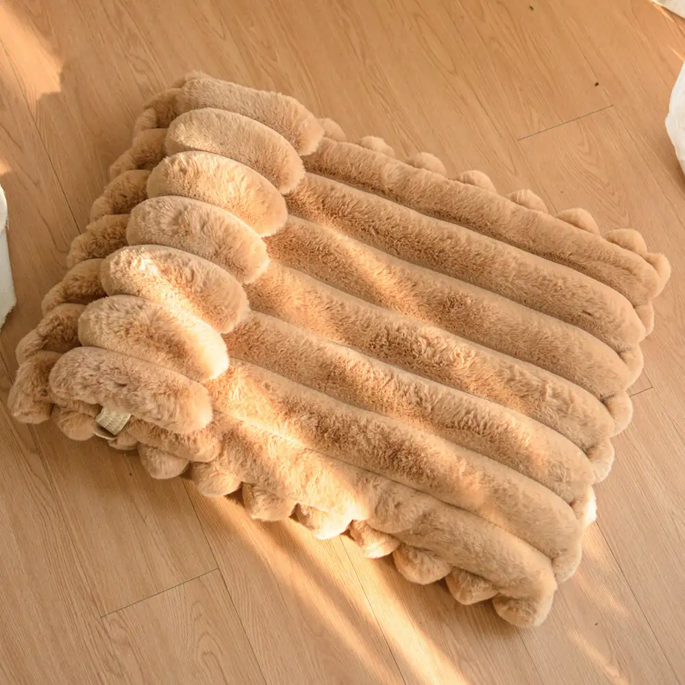 Softness Faux Rabbit Fur Warming Pillow Dog Bed - Cozy Cloud - Image 12