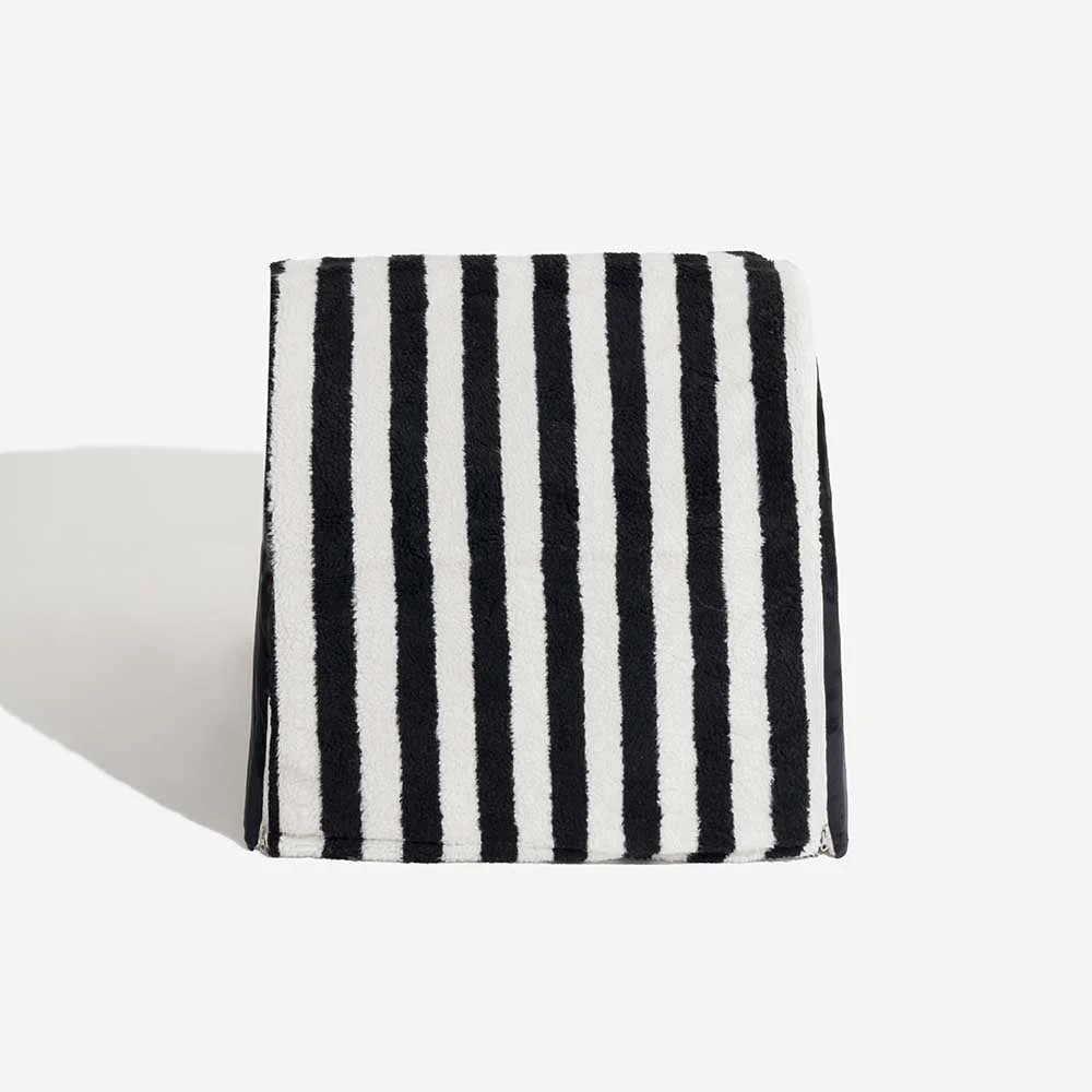 Trendy Striped House Orthopedic Dog Bed - Cozy Hideaway - Image 22