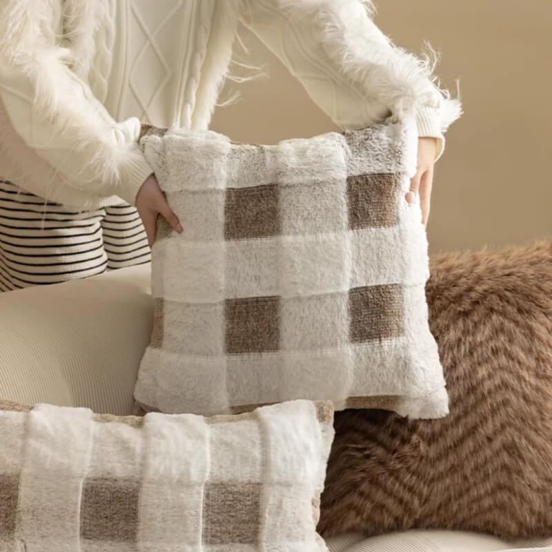 Ultra-Soft Plush Full-Cover Checkerboard Couch Cover - Image 9