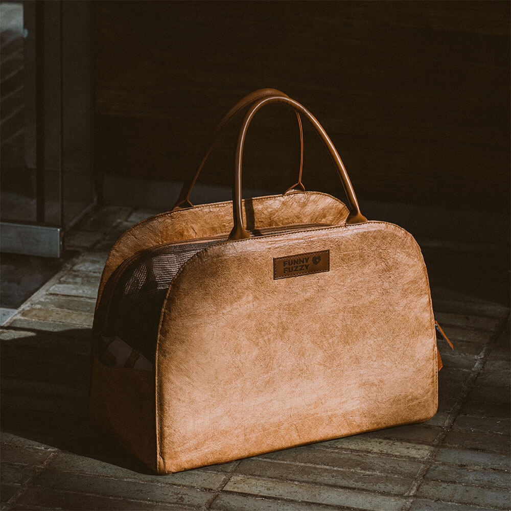 Vogue Eco-friendly Multi-functional Pet Travel Bag - City Roamer - Image 15