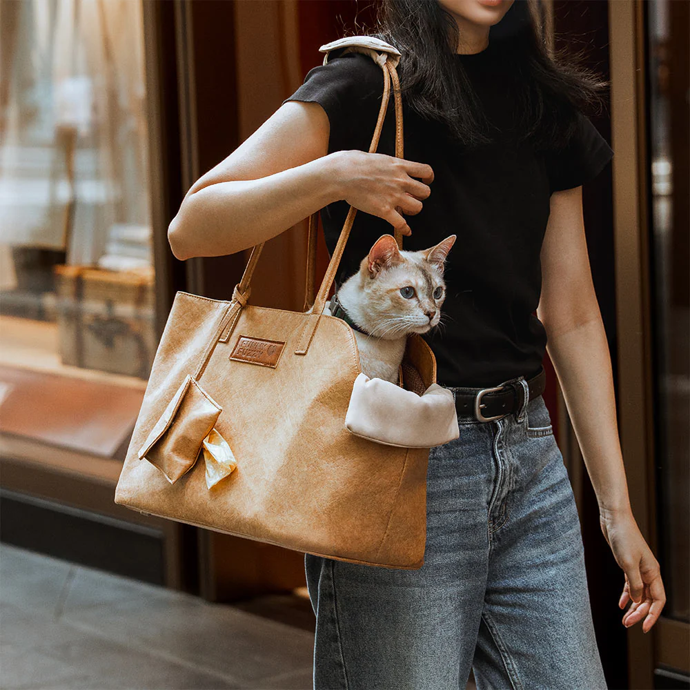 Vogue Eco-friendly Multi-functional Pet Travel Bag - City Roamer - Image 6