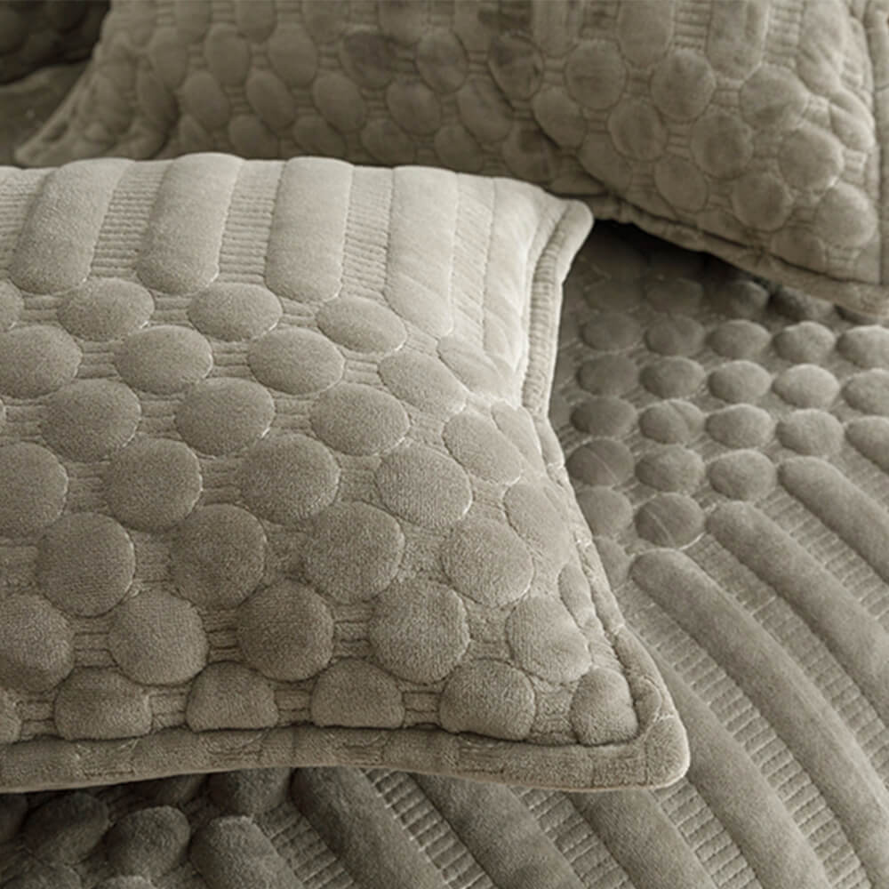 Warm Plush Vintage Non-Slip Couch Cover - Image 14